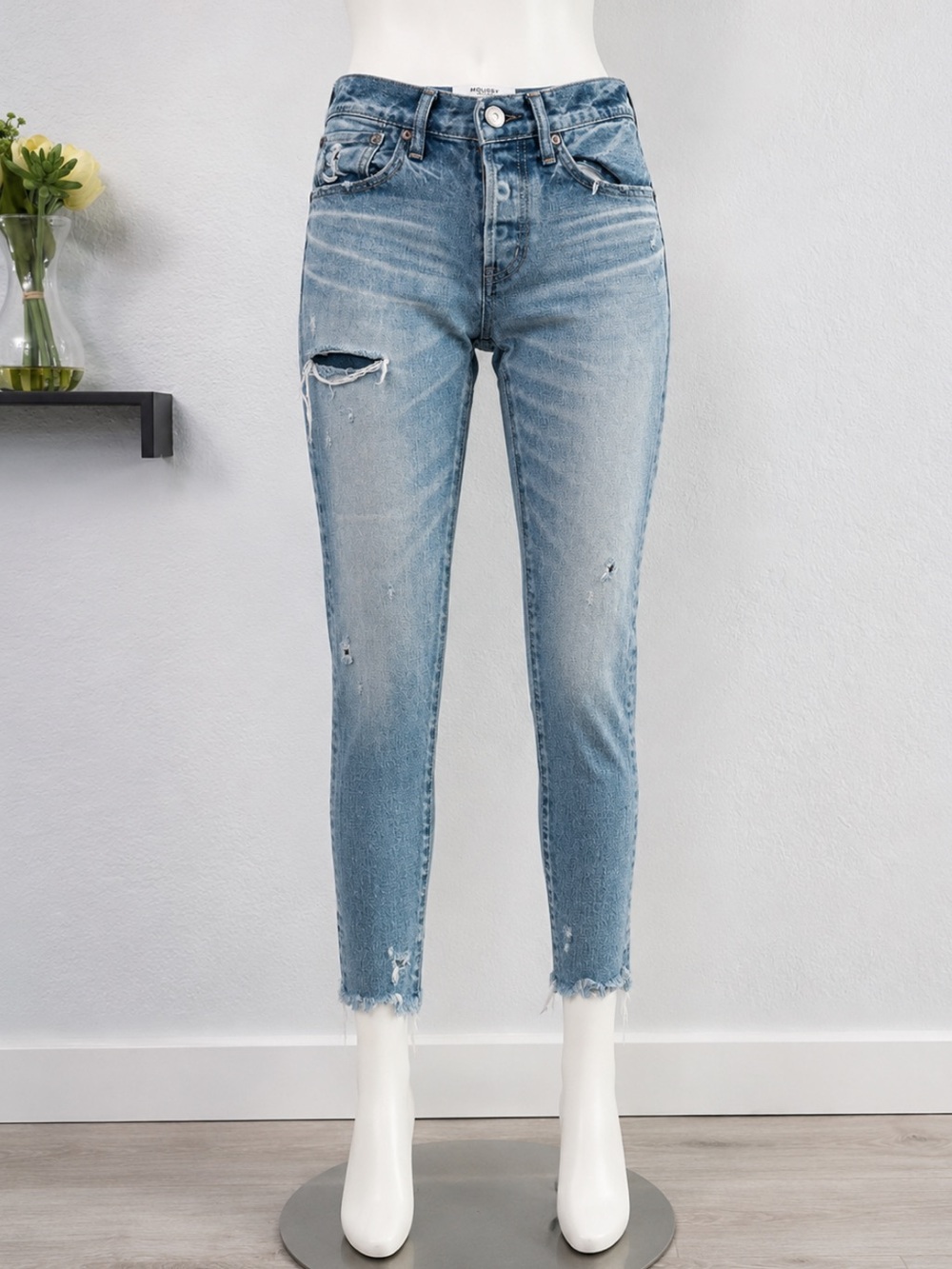 Moussy Vintage Distressed Raw Hem Skinny Jeans Size 25 Light Wash Denim